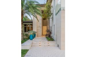 355 7th Avenue, Naples, FL 34102 - MLS#225073055
