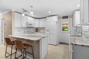 11718 Dean Street, Bonita Springs, FL 34135 - MLS#225073064