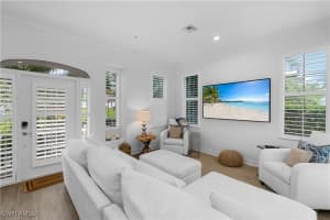 991 8th Street, Naples, FL 34102 - MLS#225073085