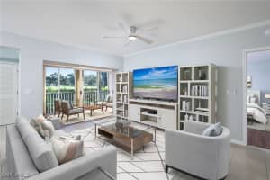 102 Tuscana Court, Naples, FL 34119 - MLS#225073094