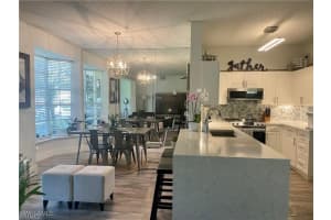 56 Silver Oaks Circle, Naples, FL 34119 - MLS#225073105