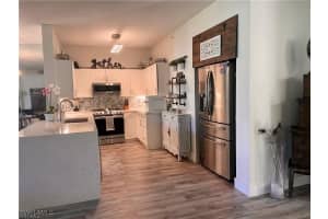 56 Silver Oaks Circle, Naples, FL 34119 - MLS#225073105