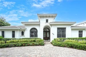 600 6th Avenue, Naples, FL 34102 - MLS#225073152