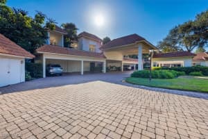 5940 Via Lugano 1-303, Naples