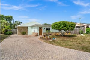 89 8th Street, Bonita Springs, FL 34134 - MLS#225073163
