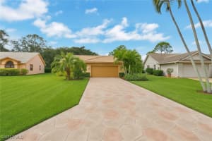 241 Saint James Way, Naples, FL 34104 - MLS#225073175