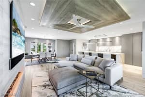 295 5th Avenue, Naples, FL 34102 - MLS#225073176