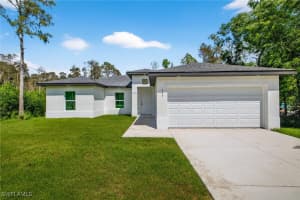 625 Delmonico Street, Lehigh Acres, FL 33974 - MLS#225073182