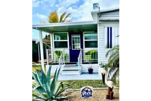 220 Derwent Boulevard, Fort Myers, FL 33908 - MLS#225073193