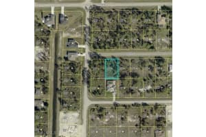926 Filbert Street, Lehigh Acres, FL 33974 - MLS#225073233