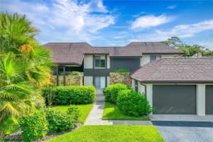 300 Misty Pines Circle, Naples, FL 34105 - MLS#225073240