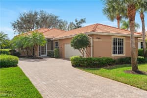 13610 Southampton Drive, Bonita Springs, FL 34135 - MLS#225073265