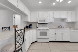 7032 Cedarhurst Drive, Fort Myers, FL 33919 - MLS#225073271