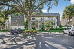 1637 Spoonbill Ln 1637a, Naples