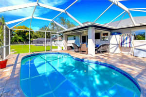 938 6th Place, Cape Coral, FL 33991 - MLS#225073283