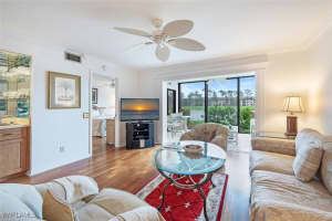 7300 Coventry Ct 606, Naples