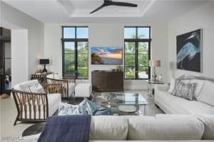 692 10th Avenue, Naples, FL 34102 - MLS#225073337