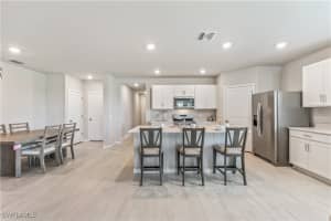 17722 SHADE TREE Loop, Punta Gorda, FL 33982 - MLS#225073367