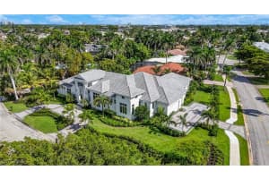 710 Willowhead Drive, Naples, FL 34103 - MLS#225073371