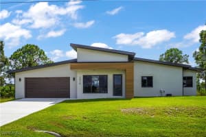 2815 45th St W, Lehigh Acres