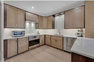6865 San Marino Drive, Naples, FL 34108 - MLS#225073386