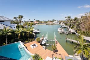 441 Mooring Line Drive, Naples, FL 34102 - MLS#225073425