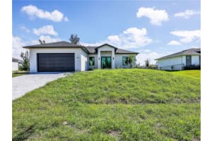 1913 24th Avenue, Cape Coral, FL 33993 - MLS#225073437