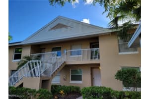 144 Pebble Shores Dr 9, Naples