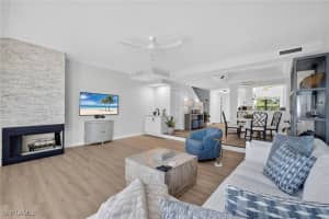 111 La Peninsula Boulevard, Naples, FL 34113 Sold 01/26/26