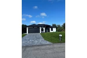 1011 Glenn Avenue, Lehigh Acres, FL 33972 - MLS#225073467