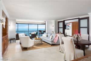 10851 Gulf Shore Drive, Naples, FL 34108 - MLS#225073479