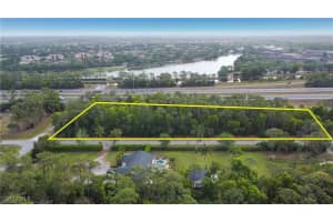 620 Soll Street, Naples, FL 34109 - MLS#225073496
