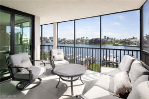 10562 Gulf Shore Drive, Naples, FL 34108 - MLS#225073530
