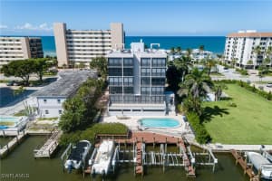 10562 Gulf Shore Drive, Naples, FL 34108 - MLS#225073530