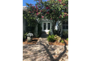 677 18th Avenue, Naples, FL 34102 - MLS#225073551