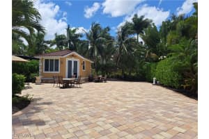 4400 Southern Breeze Drive, Naples, FL 34114 - MLS#225073555