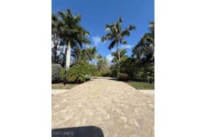 4407 Southern Breeze Drive, Naples, FL 34114 - MLS#225073565