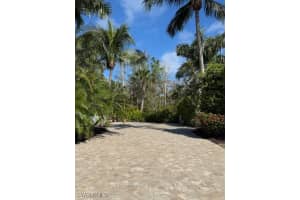 4407 Southern Breeze Drive, Naples, FL 34114 - MLS#225073565