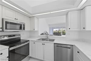 4182 Pensacola Avenue, Estero, FL 33928 - MLS#225073573
