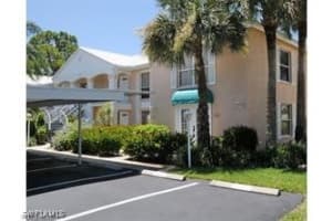 834 Gulf Pavilion Dr 204, Naples