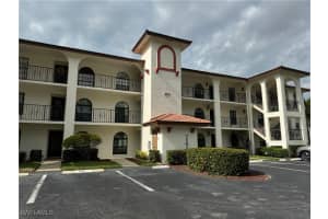 605 Augusta Blvd 14, Naples