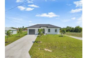 845 Foxtail Street, Lehigh Acres, FL 33974 - MLS#225073655