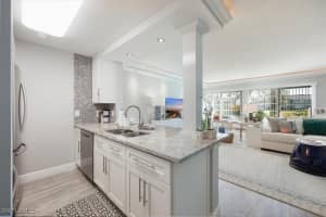 1085 Forest Lakes Drive, Naples, FL 34105 - MLS#225073663