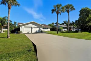 3929 Mohawk Place, Naples, FL 34112 - MLS#225073675