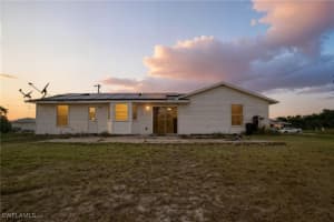 2801 28th Street, Lehigh Acres, FL 33976 - MLS#225073704