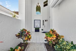 2193 PAGET Circle, Naples, FL 34112 - MLS#225073708