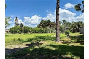 27675 Riverdale Lane, Bonita Springs, FL 34134 - MLS#225073711