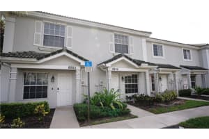 8285 Pacific Beach Dr, Fort Myers