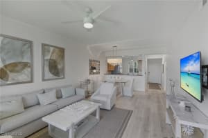 9400 Highland Woods Boulevard, Bonita Springs, FL 34135 - MLS#225073736