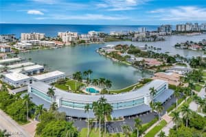 383 Harbour Drive, Naples, FL 34103 - MLS#225073753